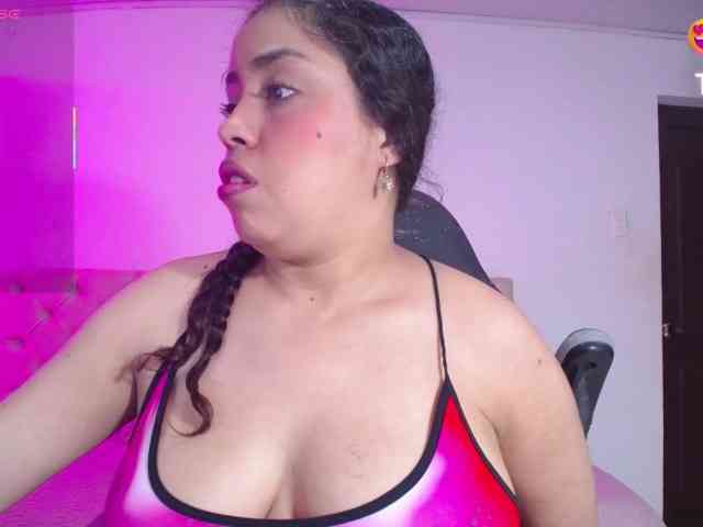 cristal-horny19 webcam