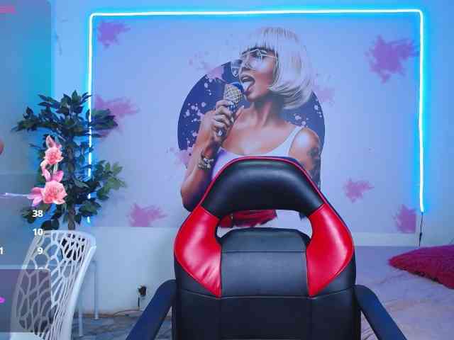 cristal-horny19 webcam