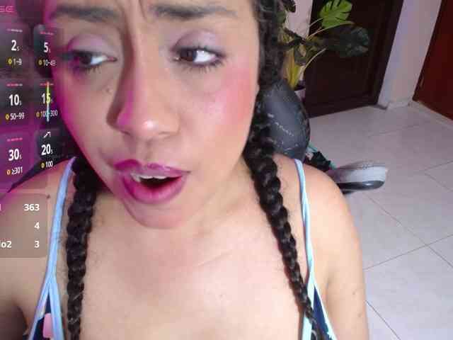 cristal-horny19
