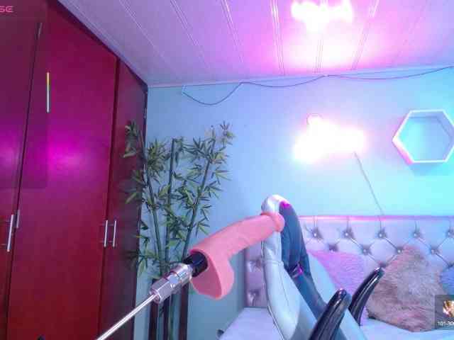 cristal-horny19 webcam