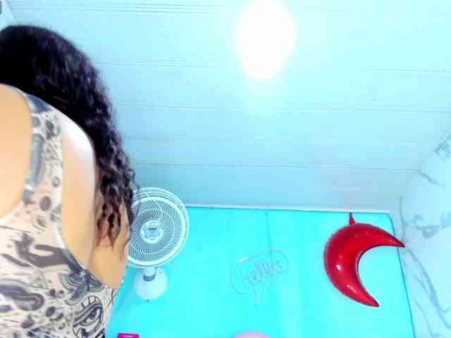 cristal-horny19 webcam