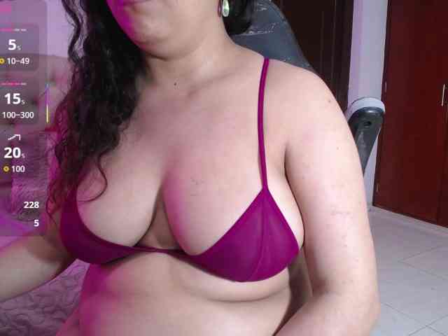 cristal-horny19 cristal-horny19