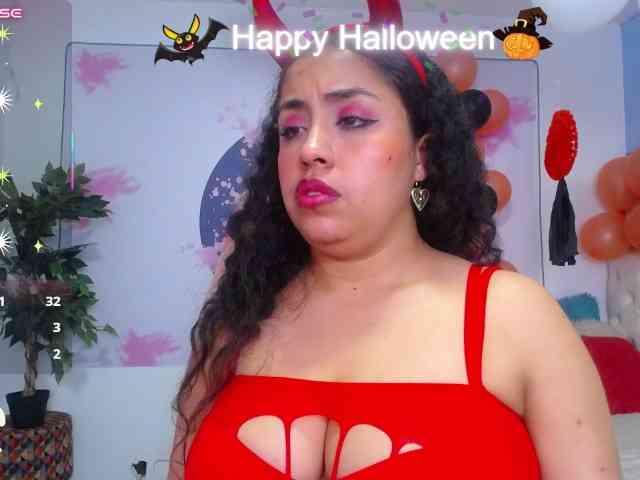 cristal-horny19