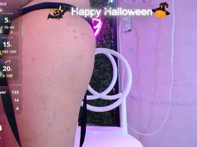 cristal-horny19