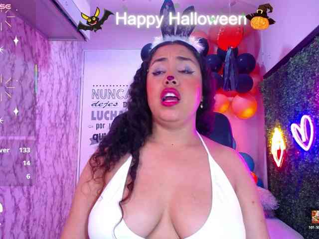 cristal-horny19