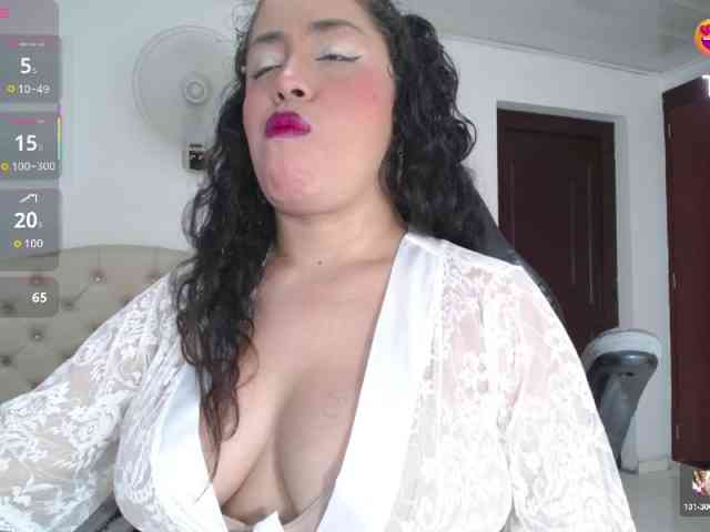 cristal-horny19 webcam