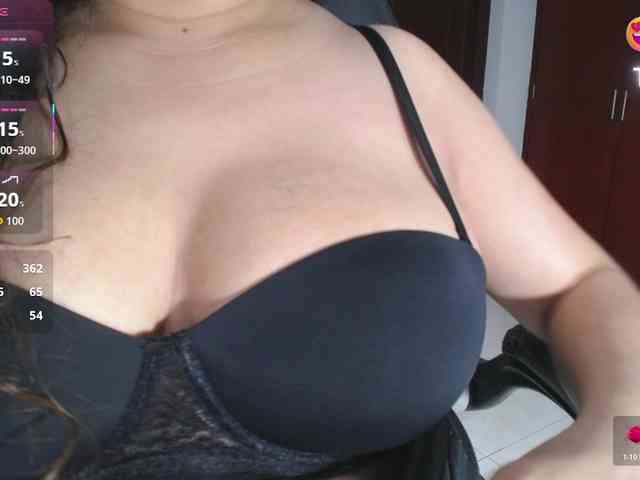 cristal-horny19 webcam