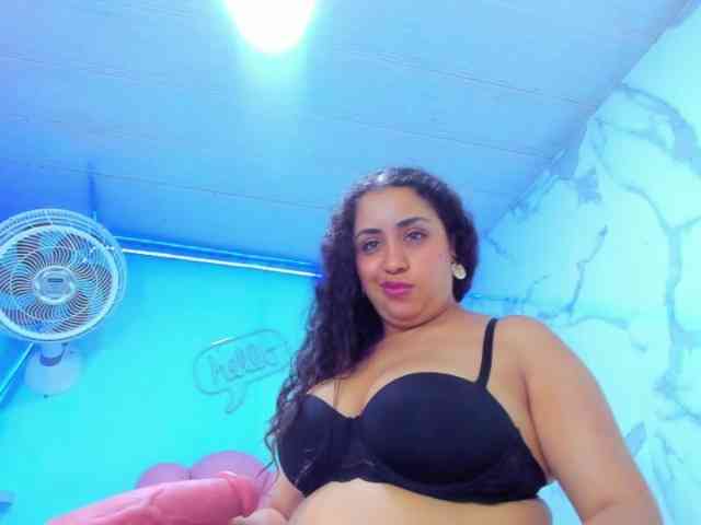 cristal-horny19 webcam
