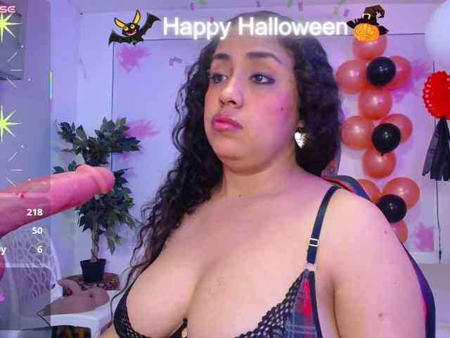 cristal-horny19