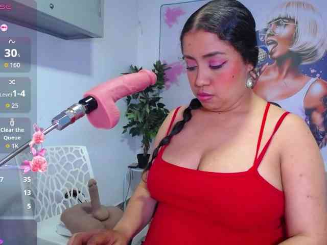 cristal-horny19