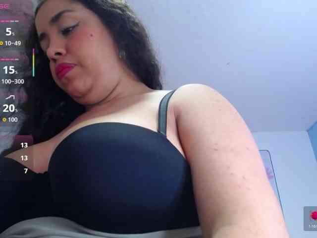 cristal-horny19