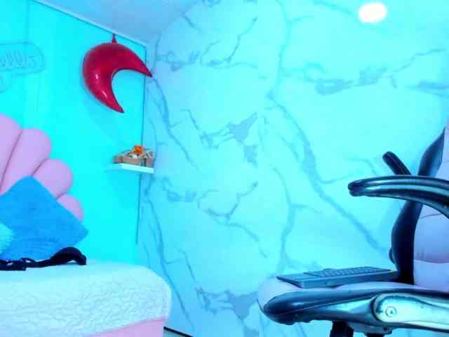 cristal-horny19 webcam