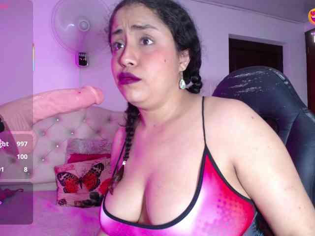cristal-horny19