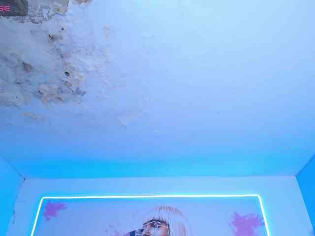 cristal-horny19 cristal-horny19