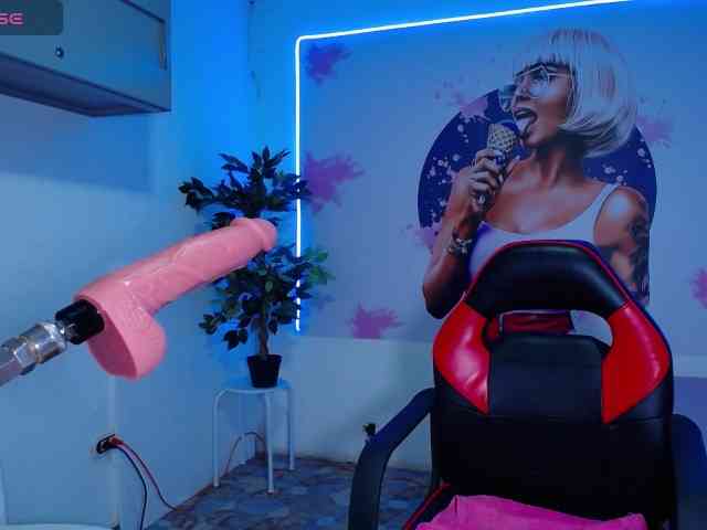 cristal-horny19 cristal-horny19