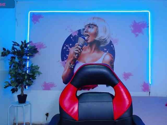 cristal-horny19 cristal-horny19