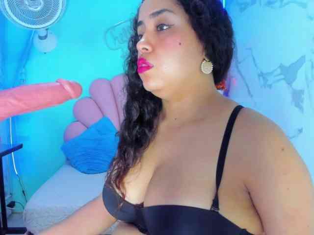 cristal-horny19 webcam