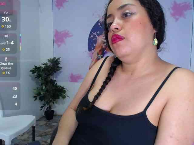 cristal-horny19