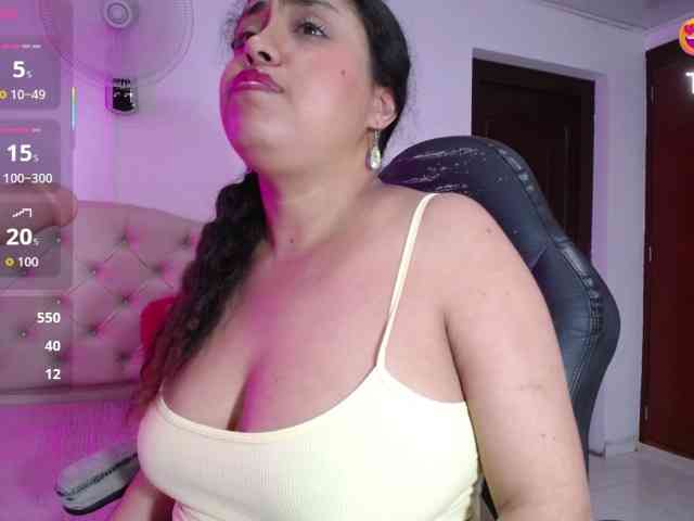 cristal-horny19