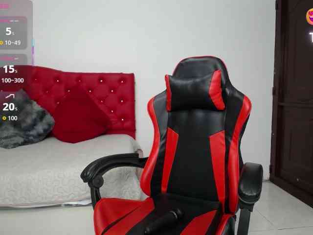 cristal-horny19 webcam