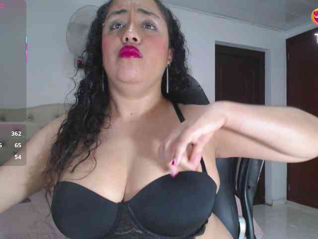 cristal-horny19 webcam