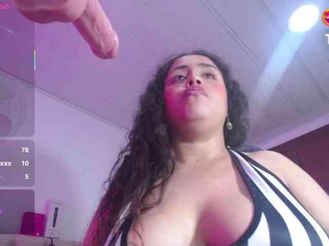 cristal-horny19