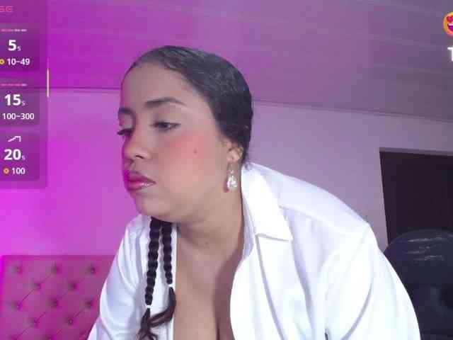 cristal-horny19