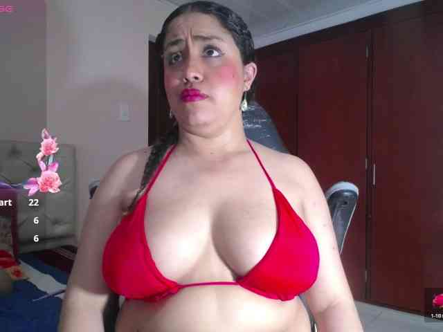 cristal-horny19