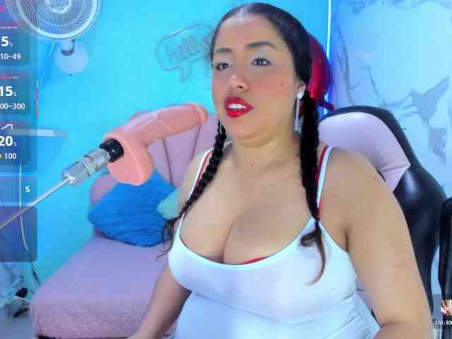 cristal-horny19
