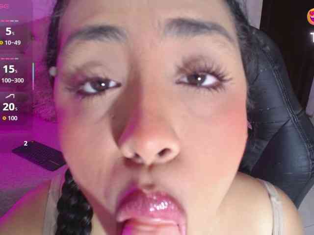 cristal-horny19