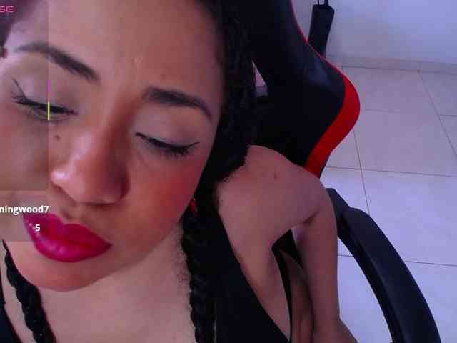 cristal-horny19 webcam