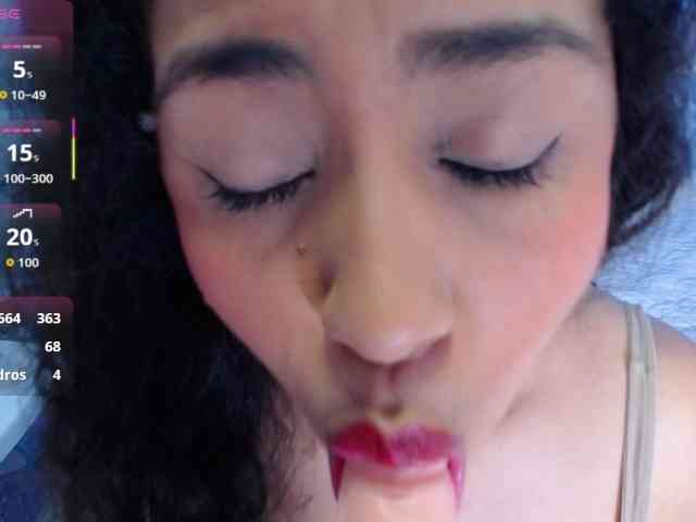 cristal-horny19 webcam