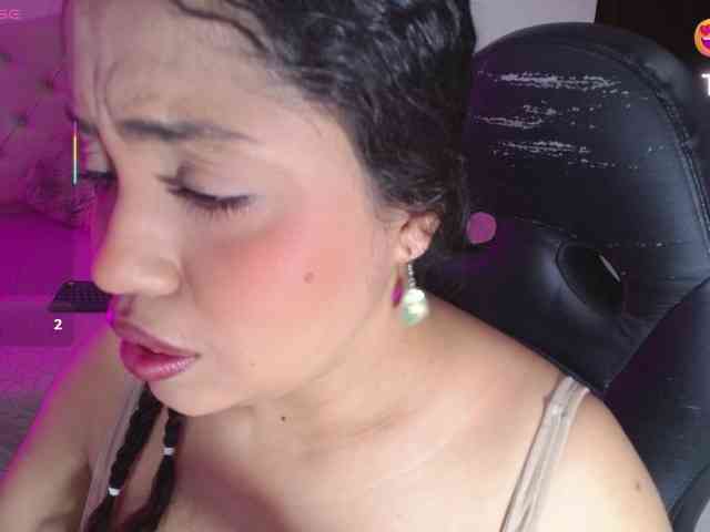 cristal-horny19
