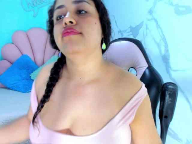 cristal-horny19 webcam