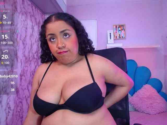 cristal-horny19