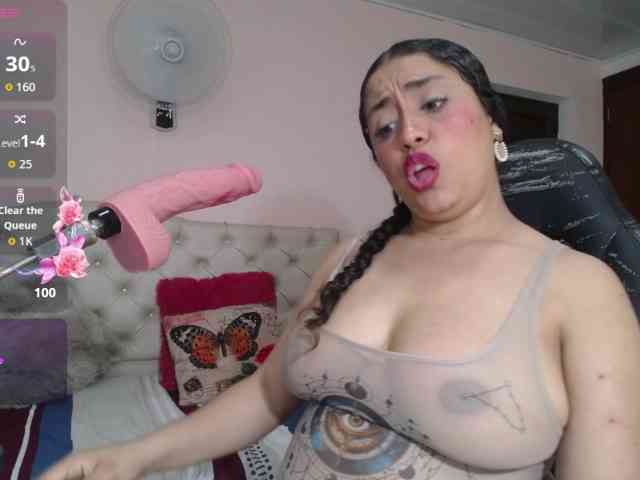 cristal-horny19
