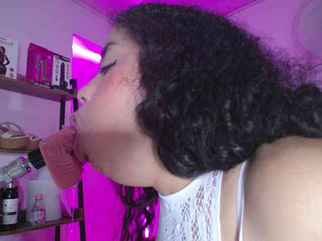 cristal-horny19 webcam