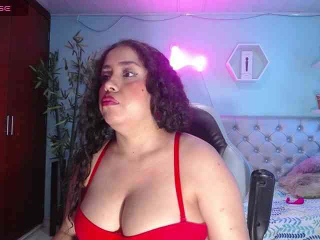 cristal-horny19 webcam