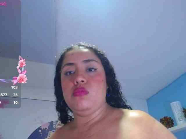 cristal-horny19