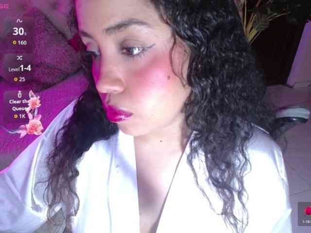 cristal-horny19