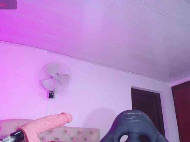 cristal-horny19 webcam