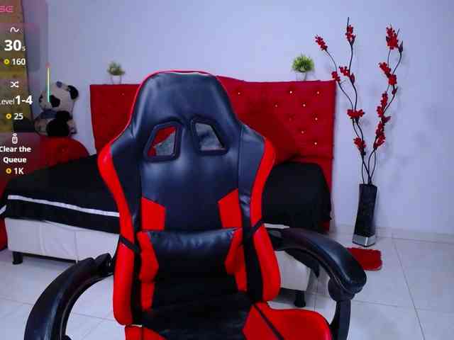 cristal-horny19 webcam