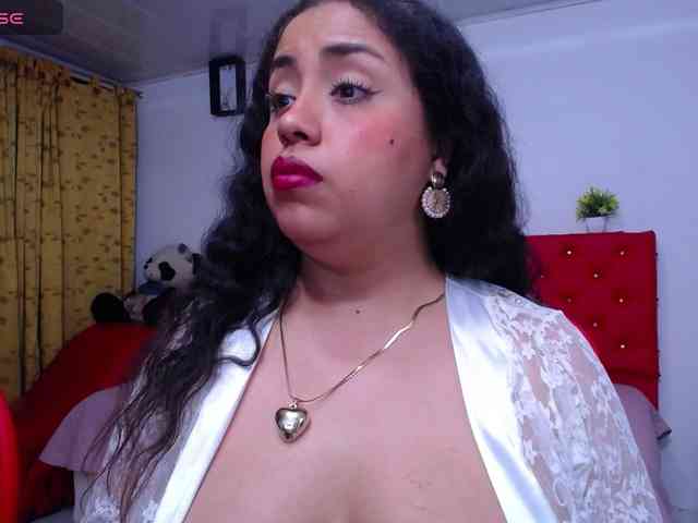 cristal-horny19 webcam