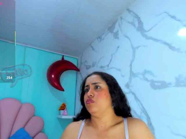 cristal-horny19 webcam