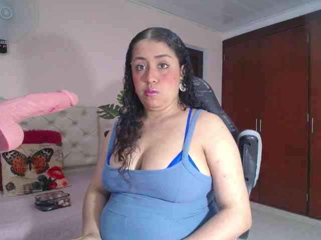 cristal-horny19 webcam