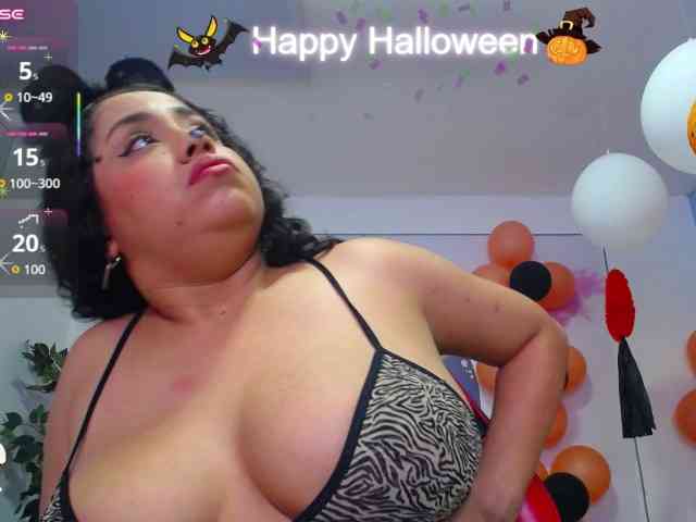 cristal-horny19