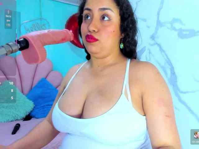 cristal-horny19