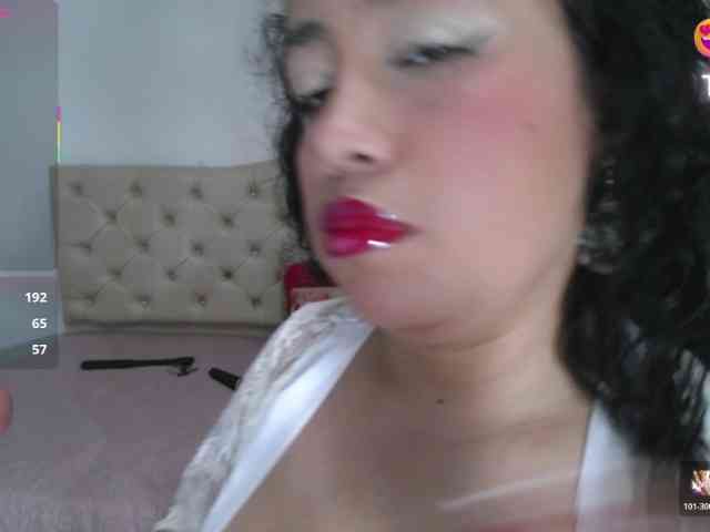 cristal-horny19 webcam