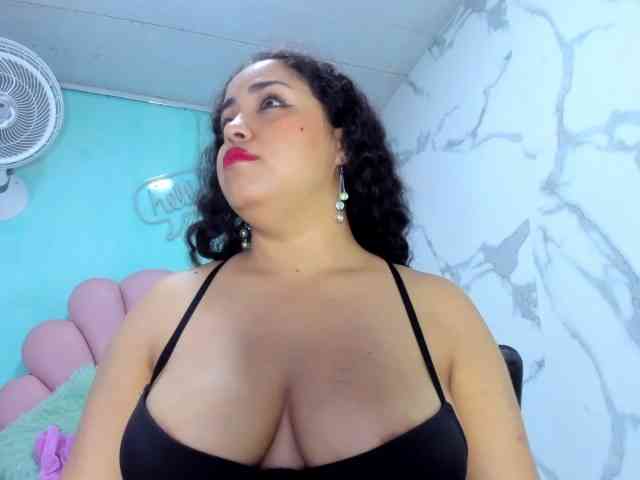 cristal-horny19 webcam