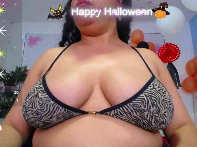 cristal-horny19's live room